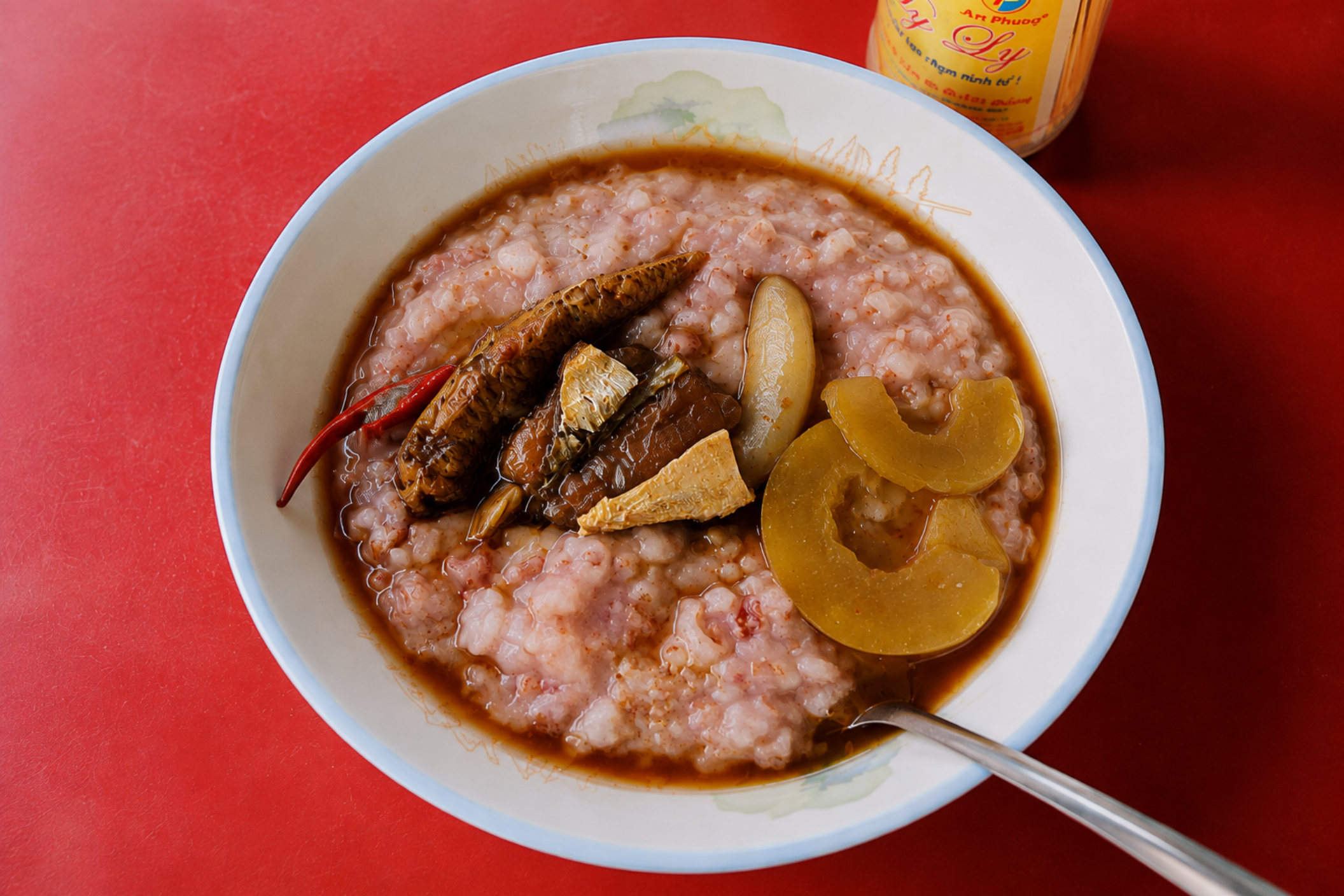 Taste local life